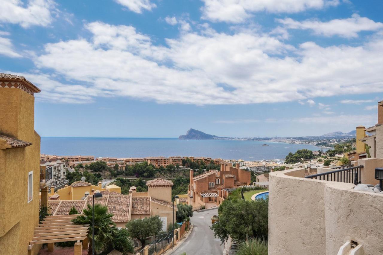 Charming Townhouse With Sea Views & Pool In Altea Villa Calpe Kültér fotó