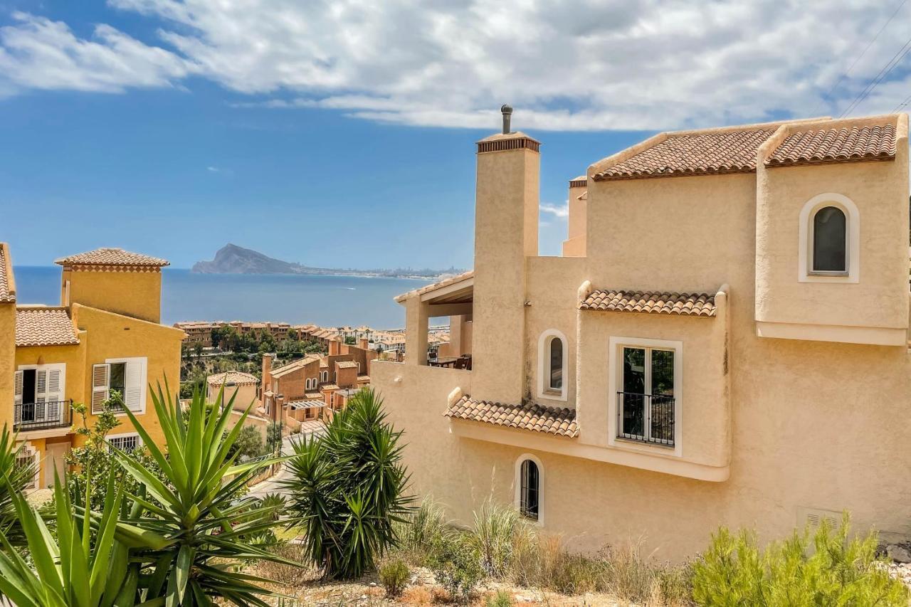 Charming Townhouse With Sea Views & Pool In Altea Villa Calpe Kültér fotó